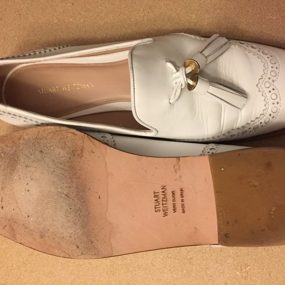 Stuart Weitzman White tasseled loafers - Picture 2 of 5